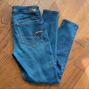 AMERICAN EAGLE skinny jegging